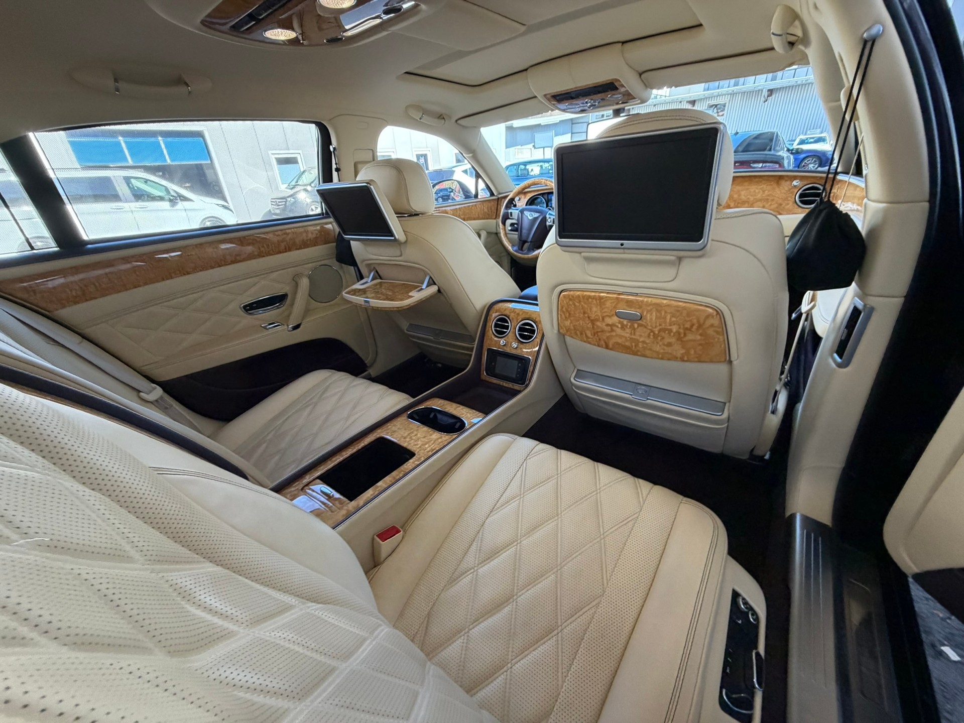 BENTLEY Flying Spur 6.0-image-14