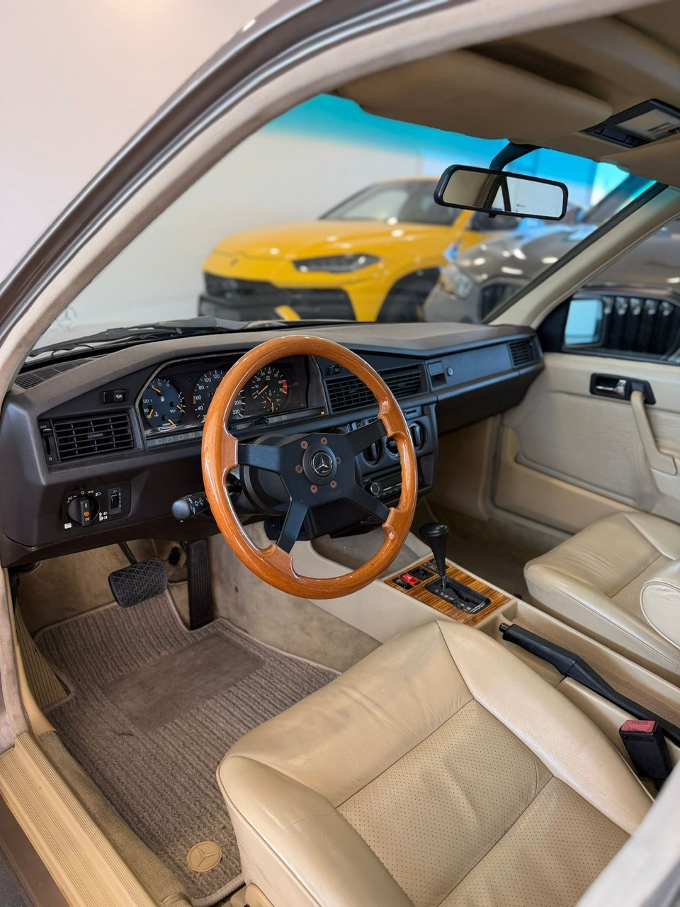 MERCEDES-BENZ 190 E 2.0-image-13