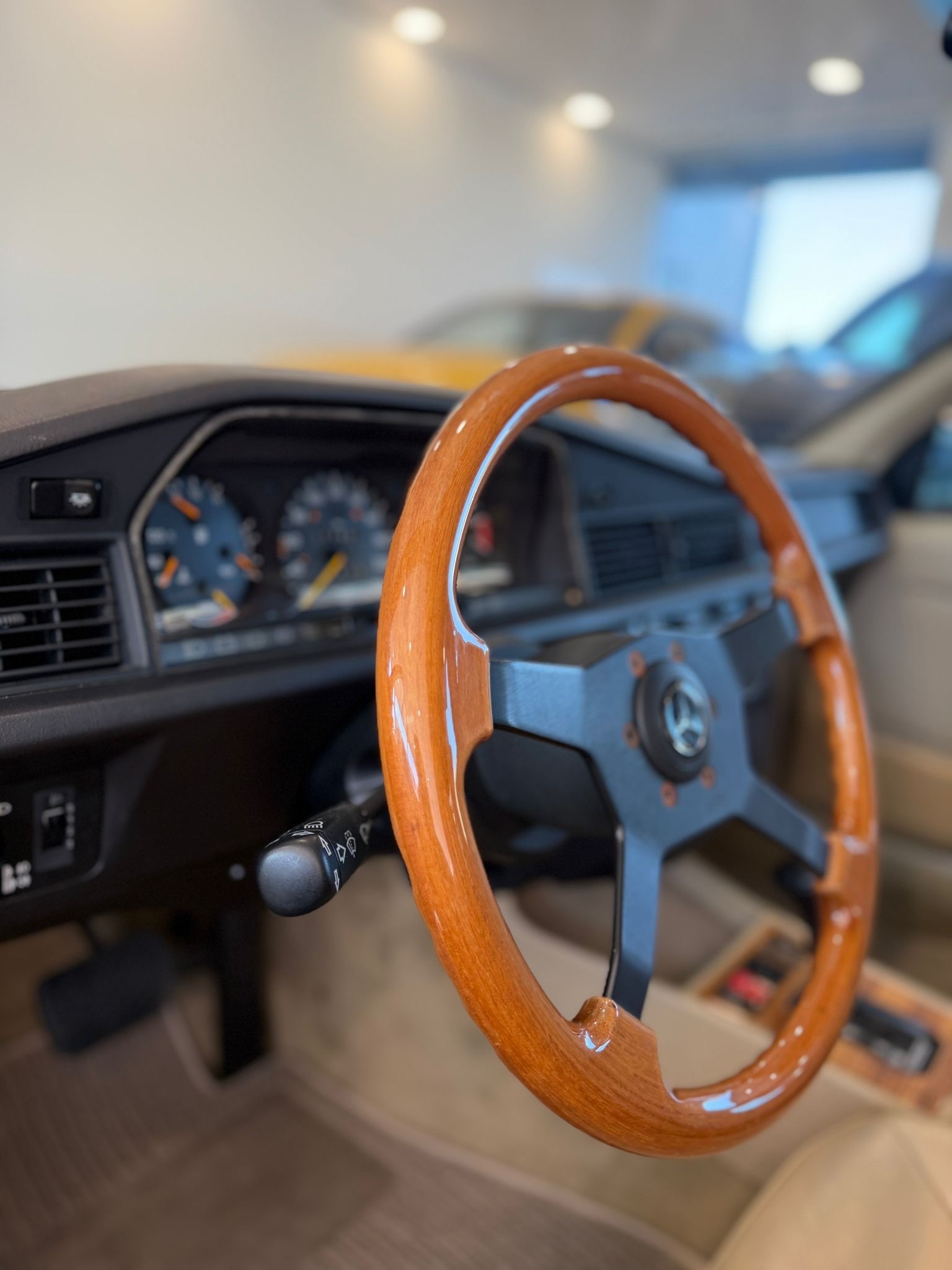 MERCEDES-BENZ 190 E 2.0-image-12