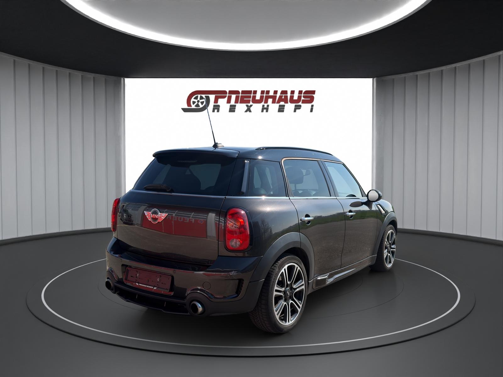 MINI Countryman Cooper S ALL4 Snowhill Steptronic *John Cooper Works Package*-image-5
