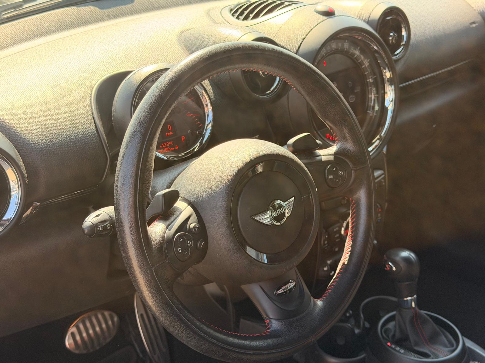 MINI Countryman Cooper S ALL4 Snowhill Steptronic *John Cooper Works Package*-image-11