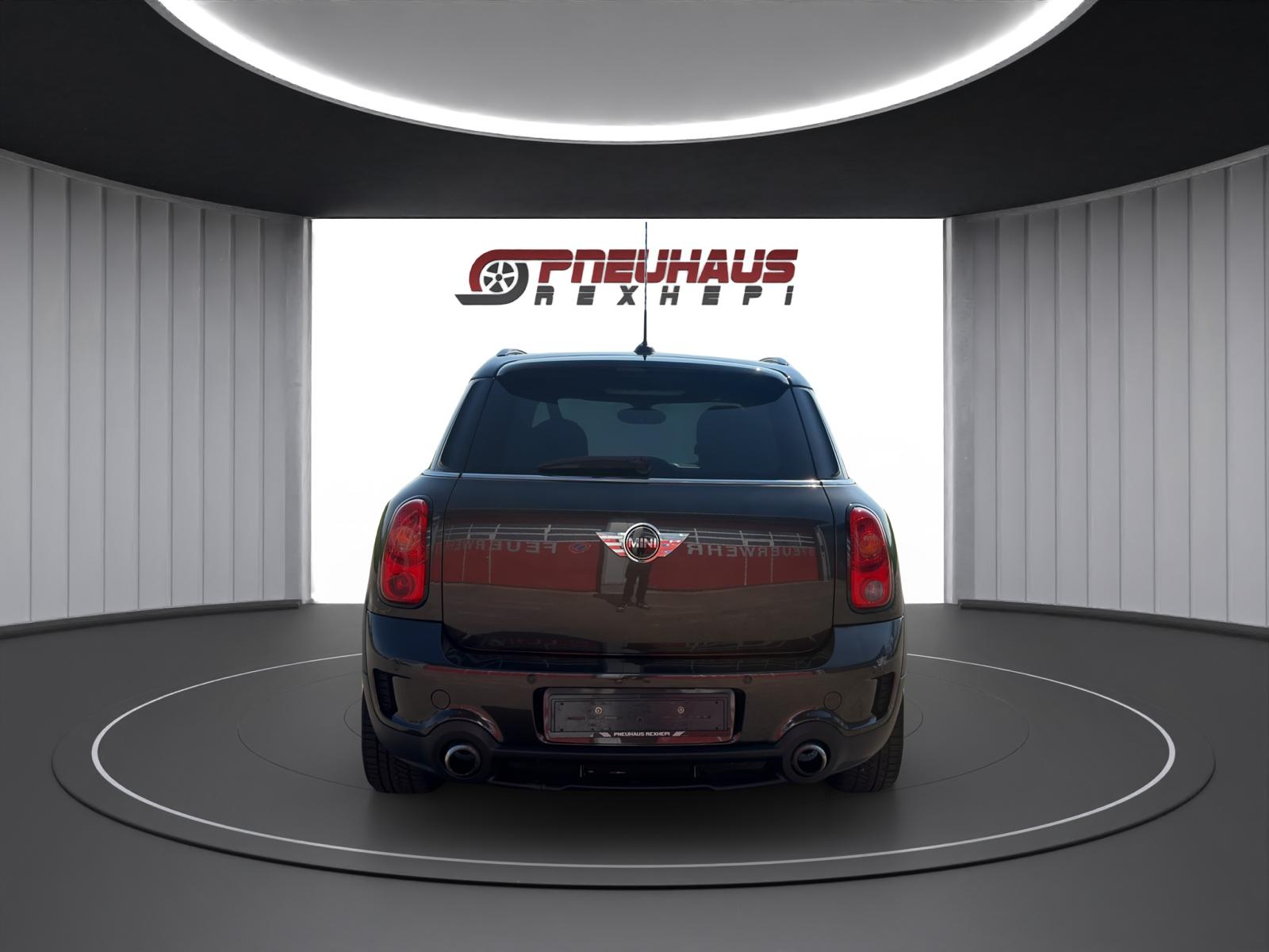 MINI Countryman Cooper S ALL4 Snowhill Steptronic *John Cooper Works Package*-image-4