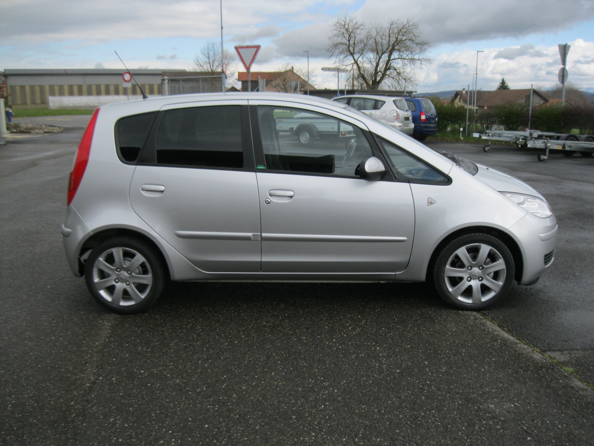 MITSUBISHI Colt 1.3 16V Fashion-image-2