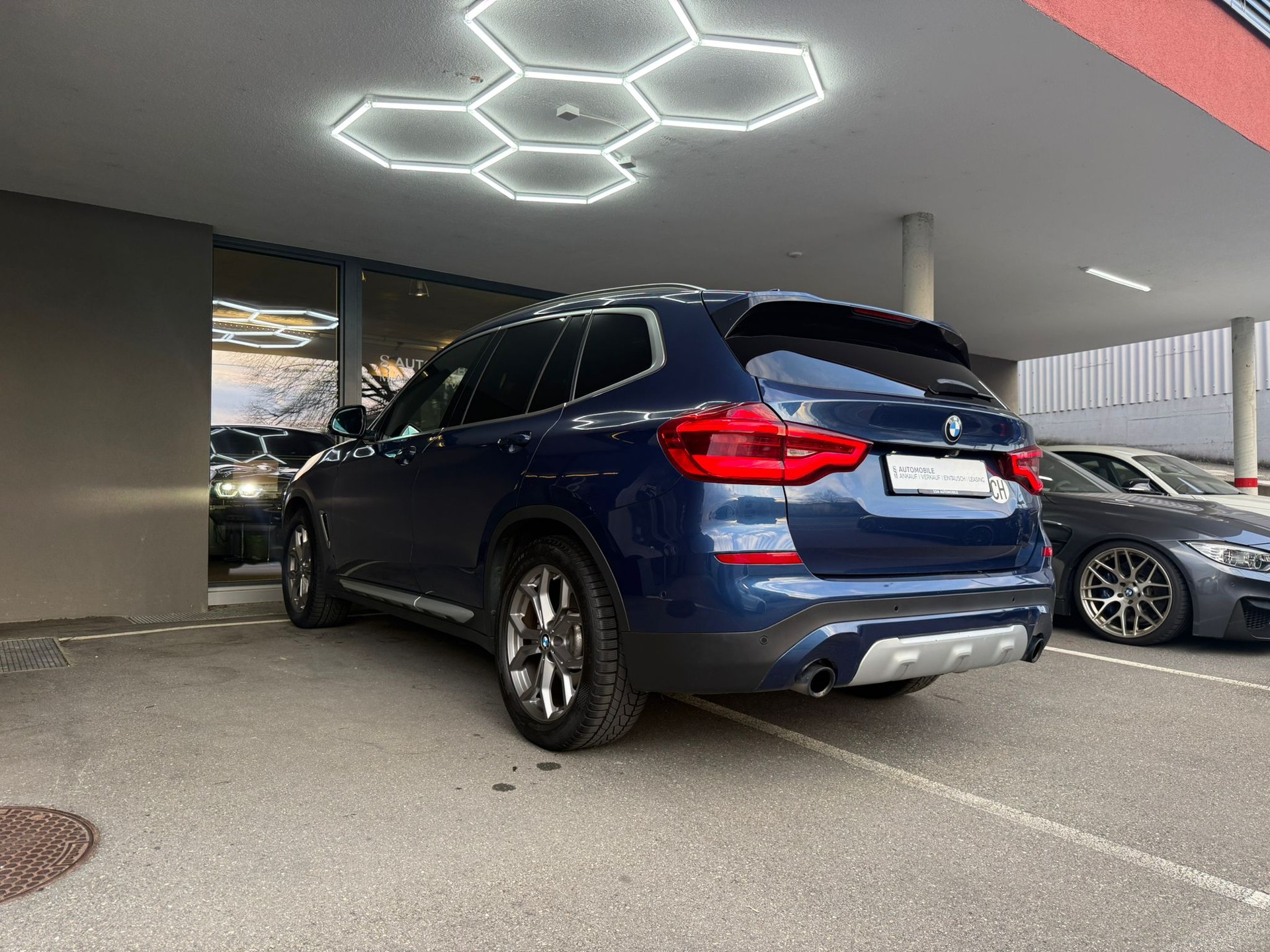 BMW X3 xDrive 30d ▪ Pano ▪ Head Up ▪ AHK ▪ xLine Steptronic-image-8