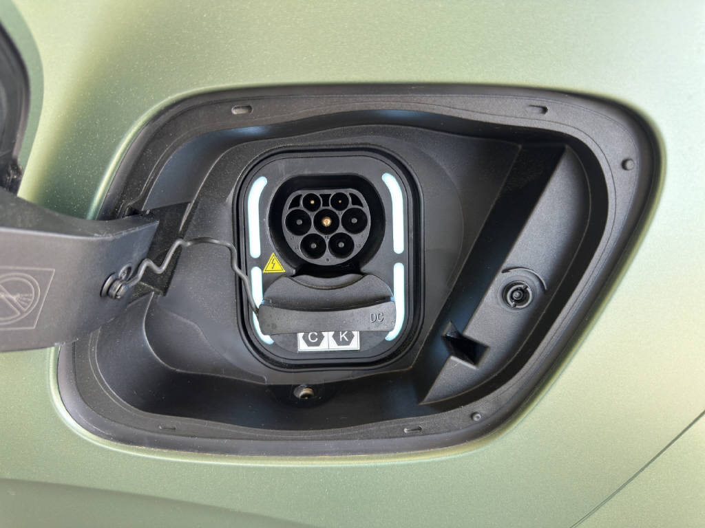 MG 4 64KWH Xpower 4WD-image-16