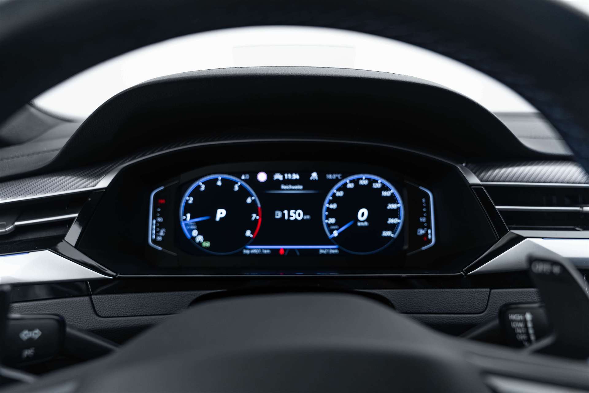 VW Arteon 2.0 TSI R 4Motion DSG 320PS-image-28