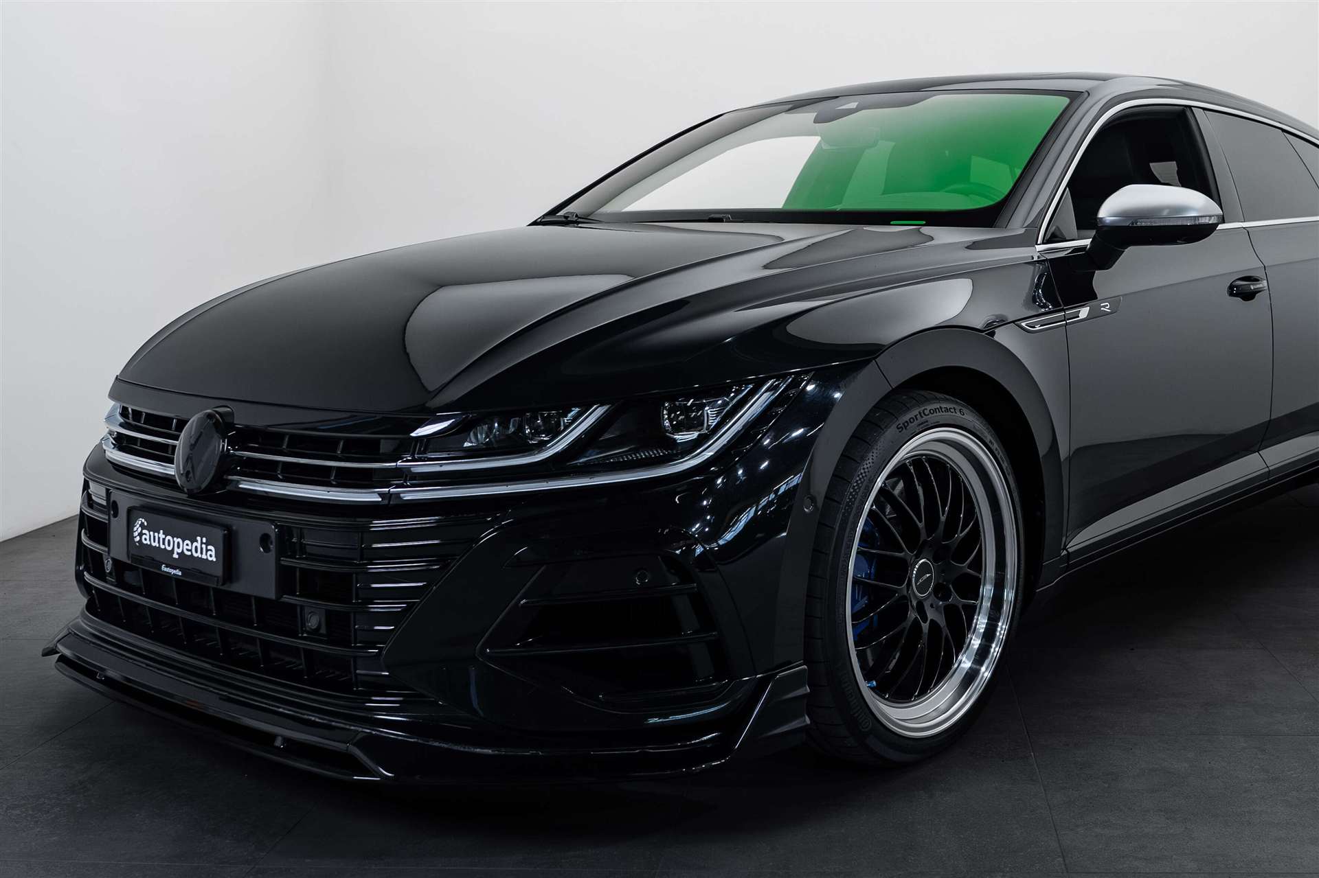 VW Arteon 2.0 TSI R 4Motion DSG 320PS-showroom-element-1