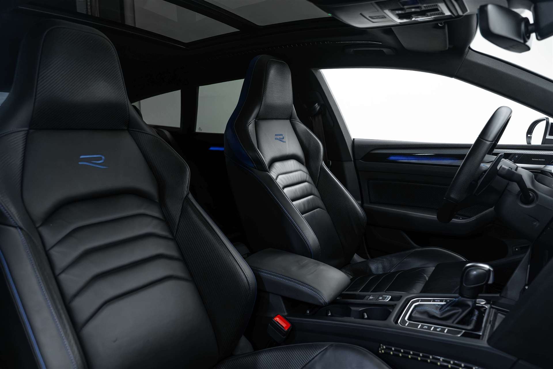 VW Arteon 2.0 TSI R 4Motion DSG 320PS-image-12