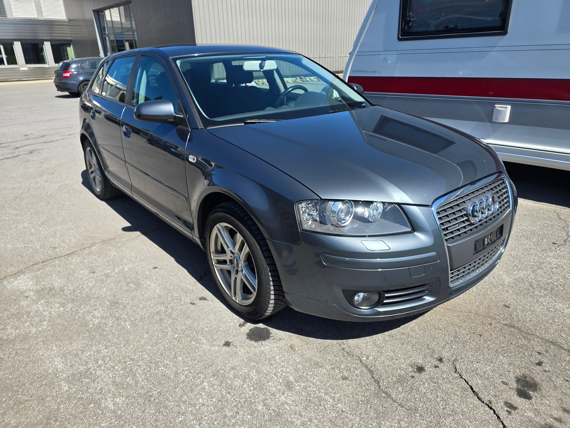 AUDI A3 Sportback 2.0 TDI Ambiente quattro-image-1