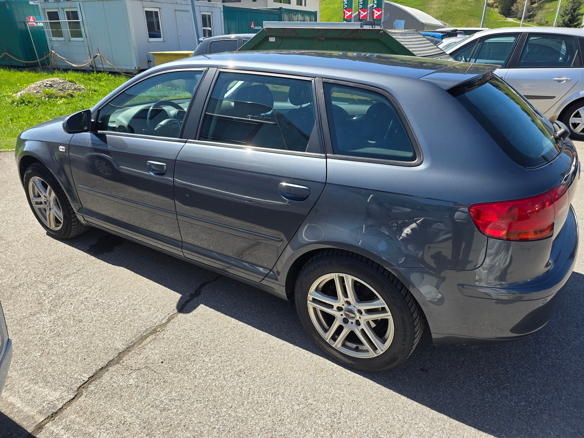 AUDI A3 Sportback 2.0 TDI Ambiente quattro-image-9