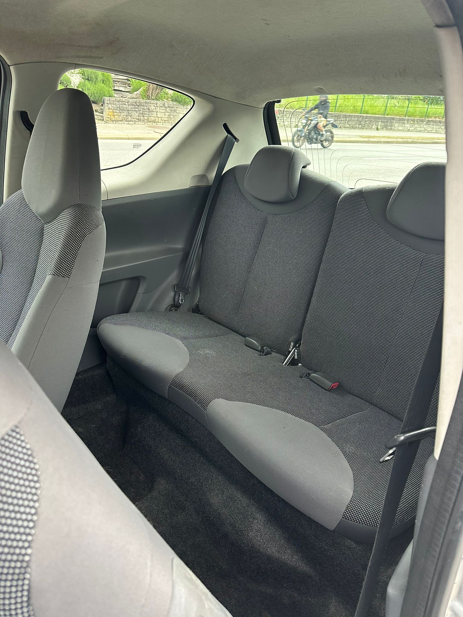 PEUGEOT 107 1.0 Trendy-image-10