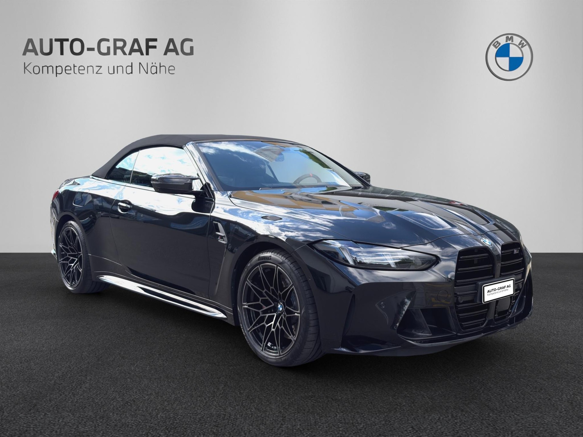 BMW M4 Competition xDrive Cabrio-image-6