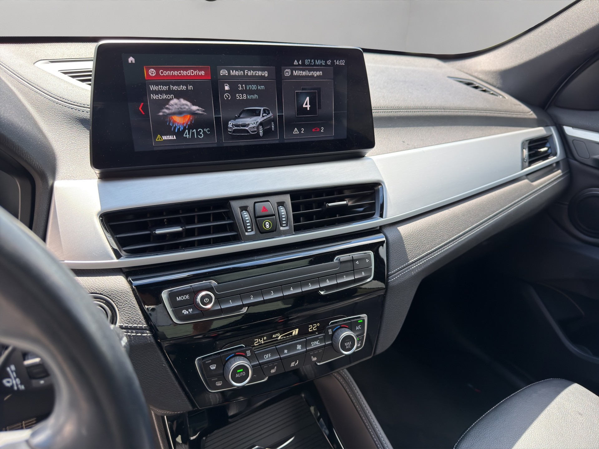 BMW X1 xDrive 25e M Sport Steptronic-image-15