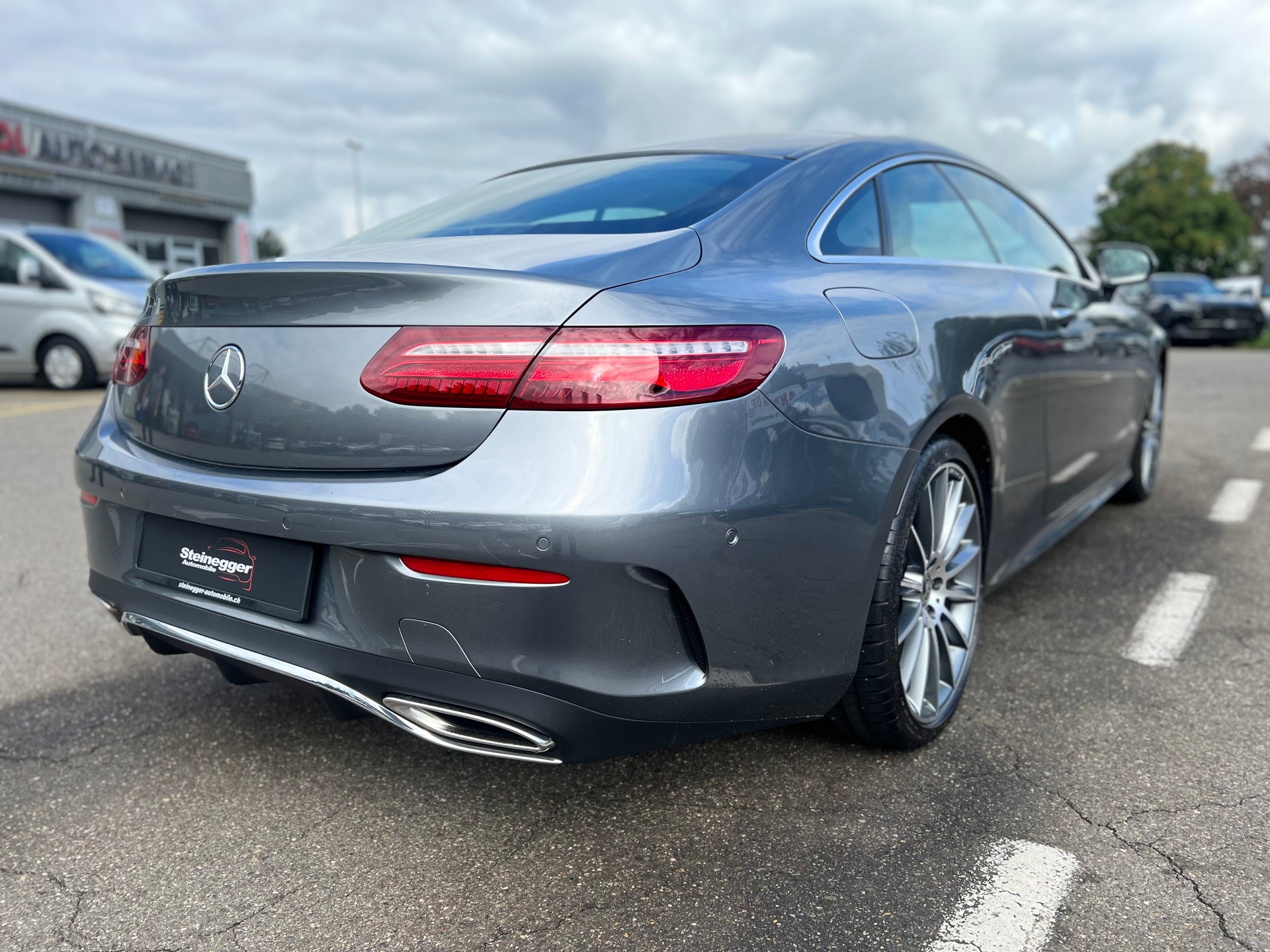 MERCEDES-BENZ E 400 Coupé AMG Line 4 Matic 9G-Tronic-image-9