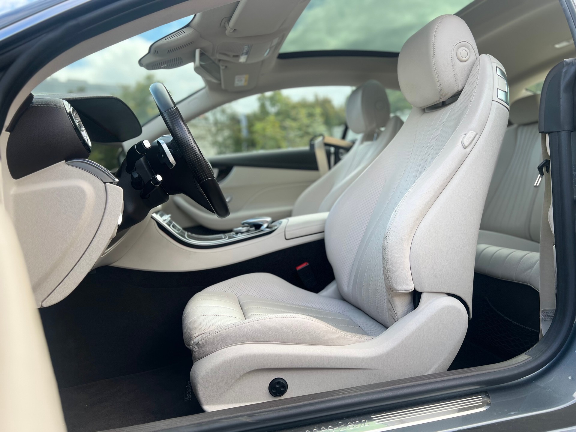MERCEDES-BENZ E 400 Coupé AMG Line 4 Matic 9G-Tronic-image-11