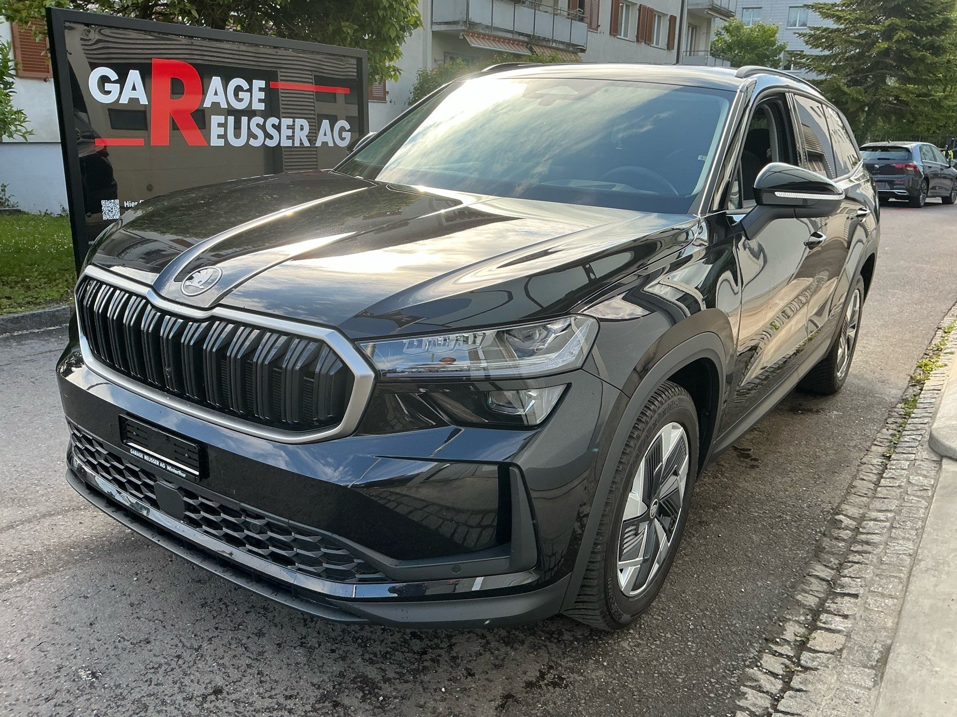 SKODA Kodiaq 2.0 TSI 204 PS 4x4 SELECTION *** PANORAMAGLASDACH, ANHÄNGEKUPPLUNG & 7 SITZER ***