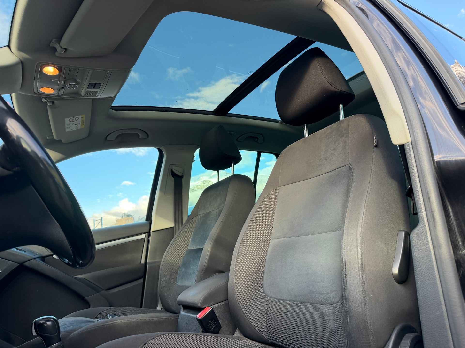 VW Tiguan 2.0 Tsi-image-7