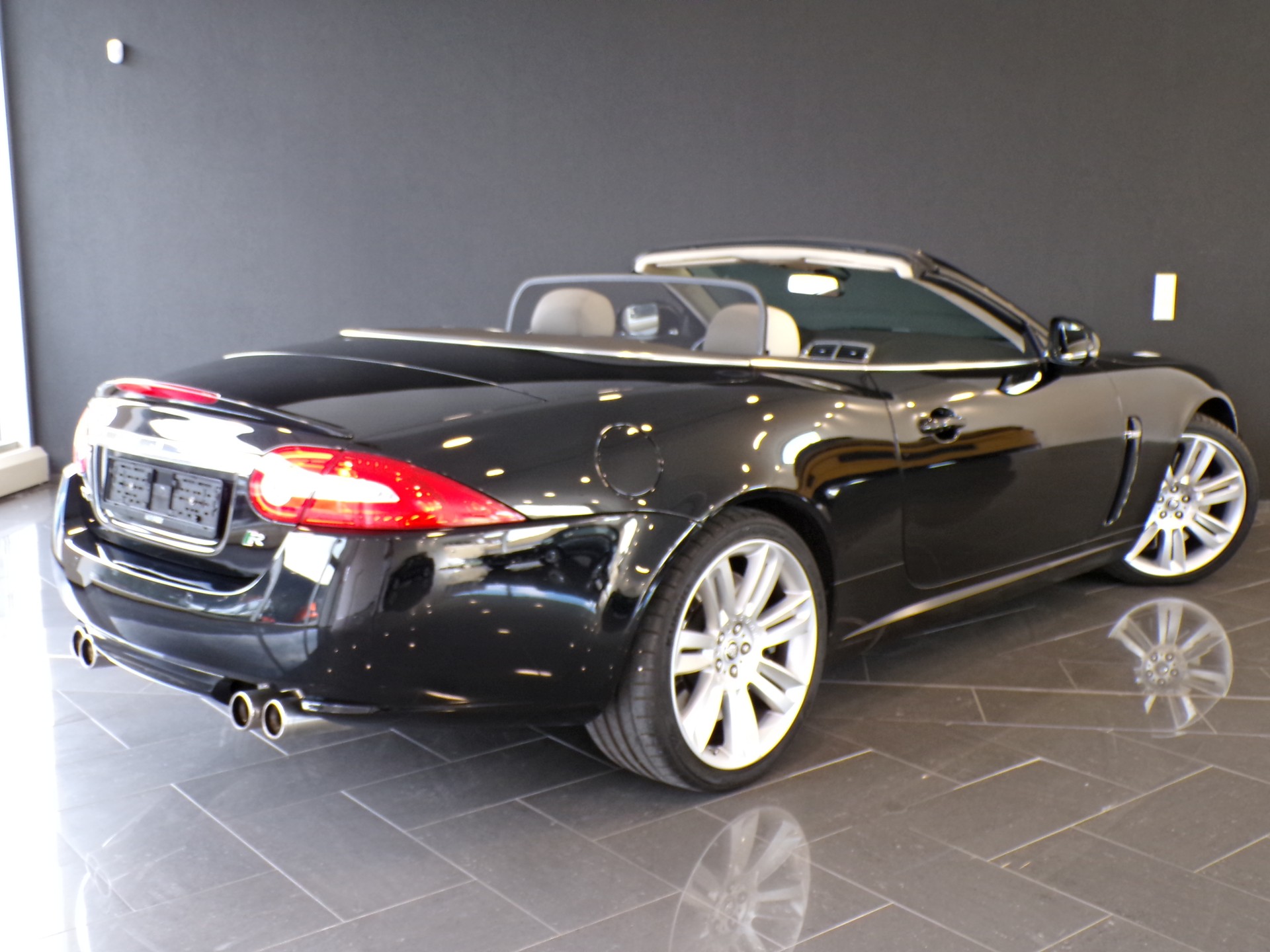 JAGUAR XKR 5.0 V8 SC Automatic-image-12