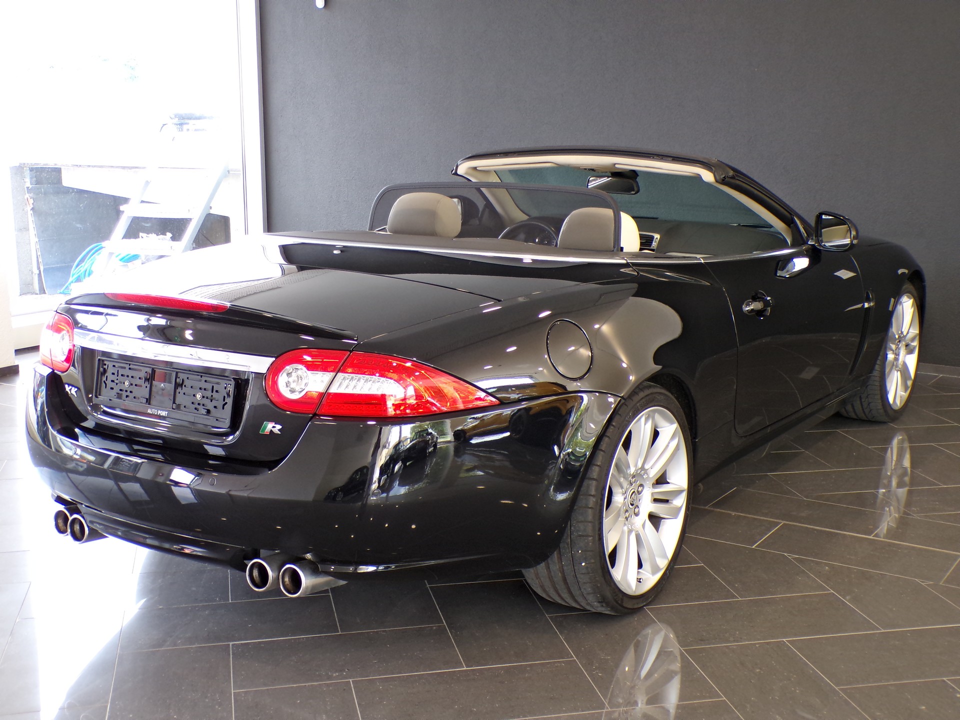 JAGUAR XKR 5.0 V8 SC Automatic-image-10