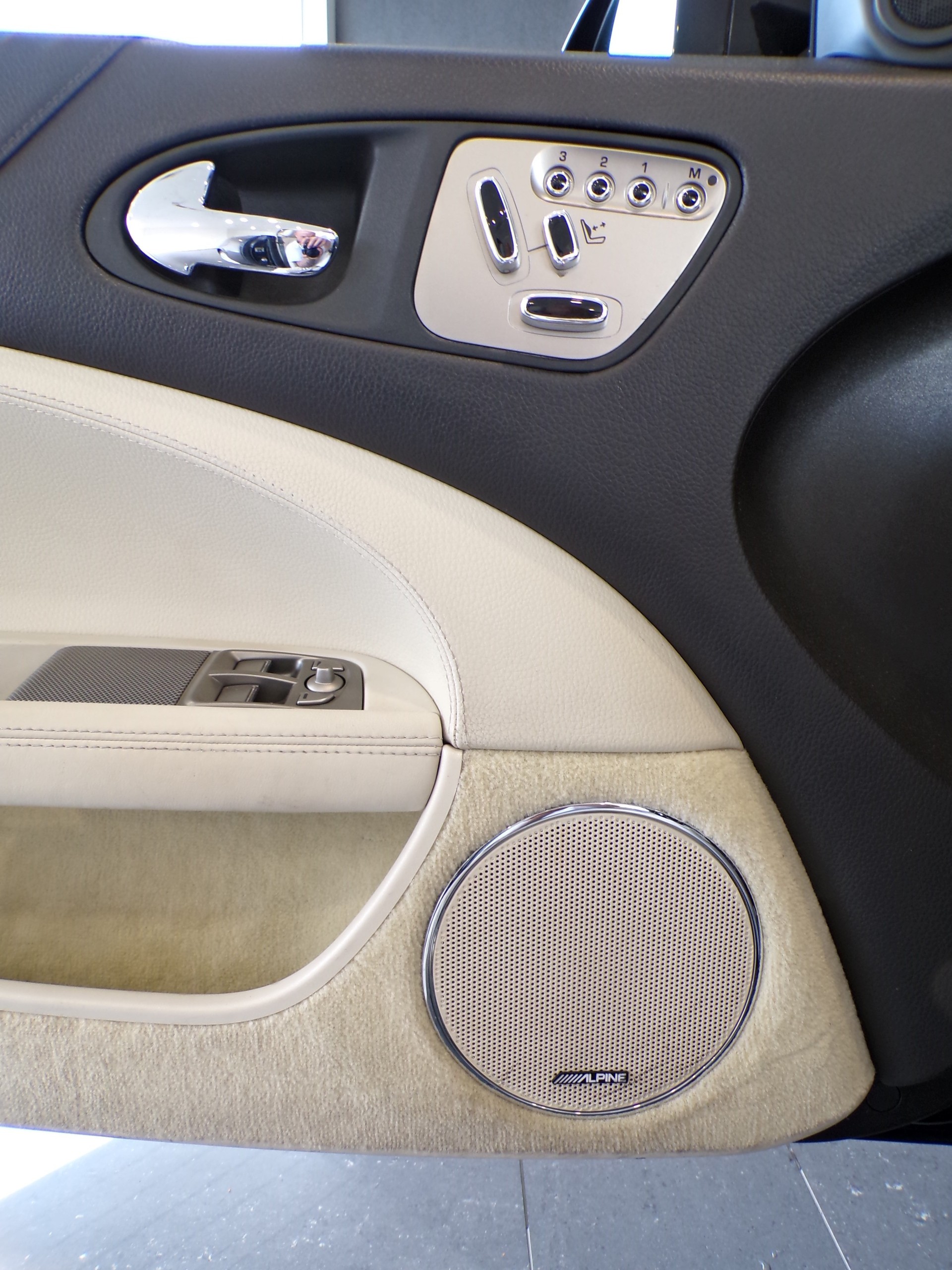 JAGUAR XKR 5.0 V8 SC Automatic-image-16