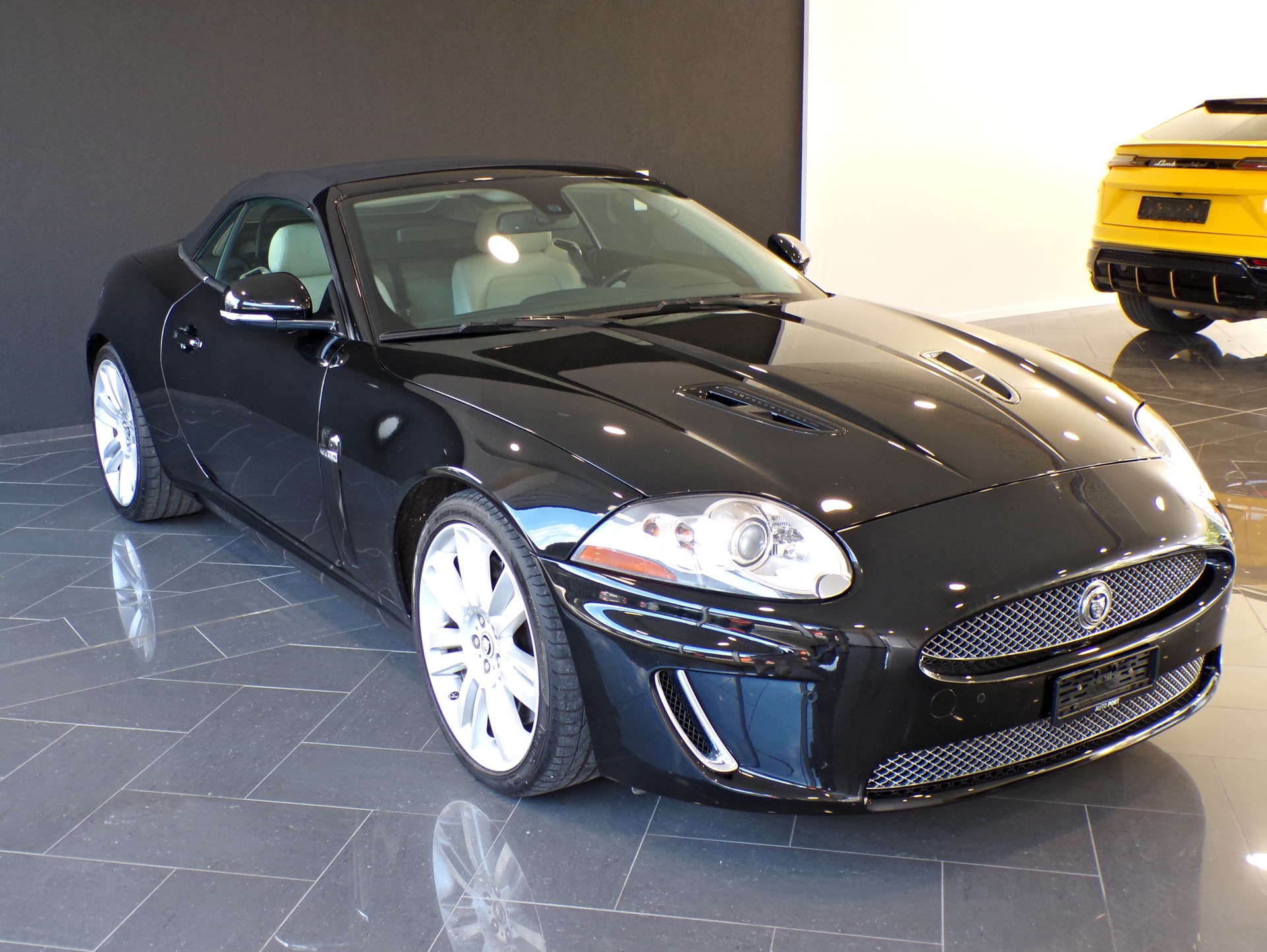 JAGUAR XKR 5.0 V8 SC Automatic-image-4