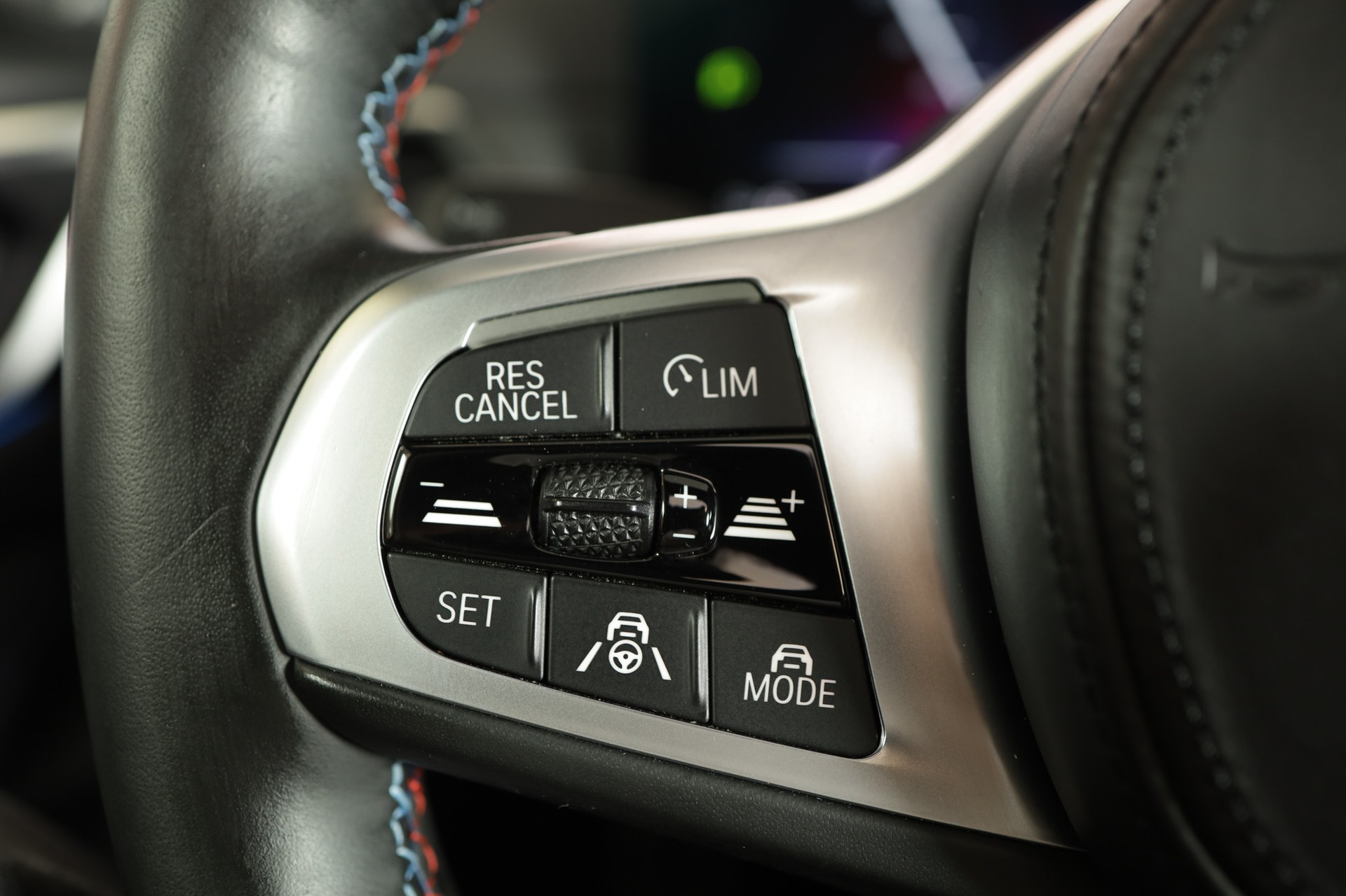 BMW i4 M50-image-21