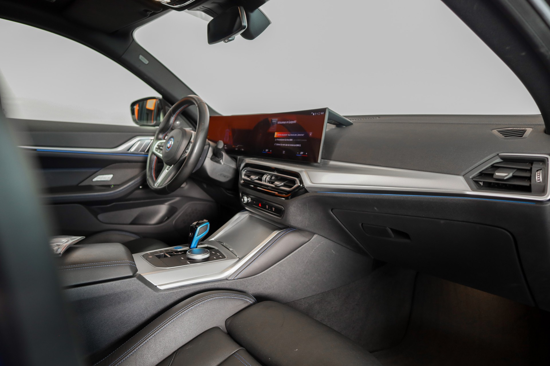 BMW i4 M50-image-17