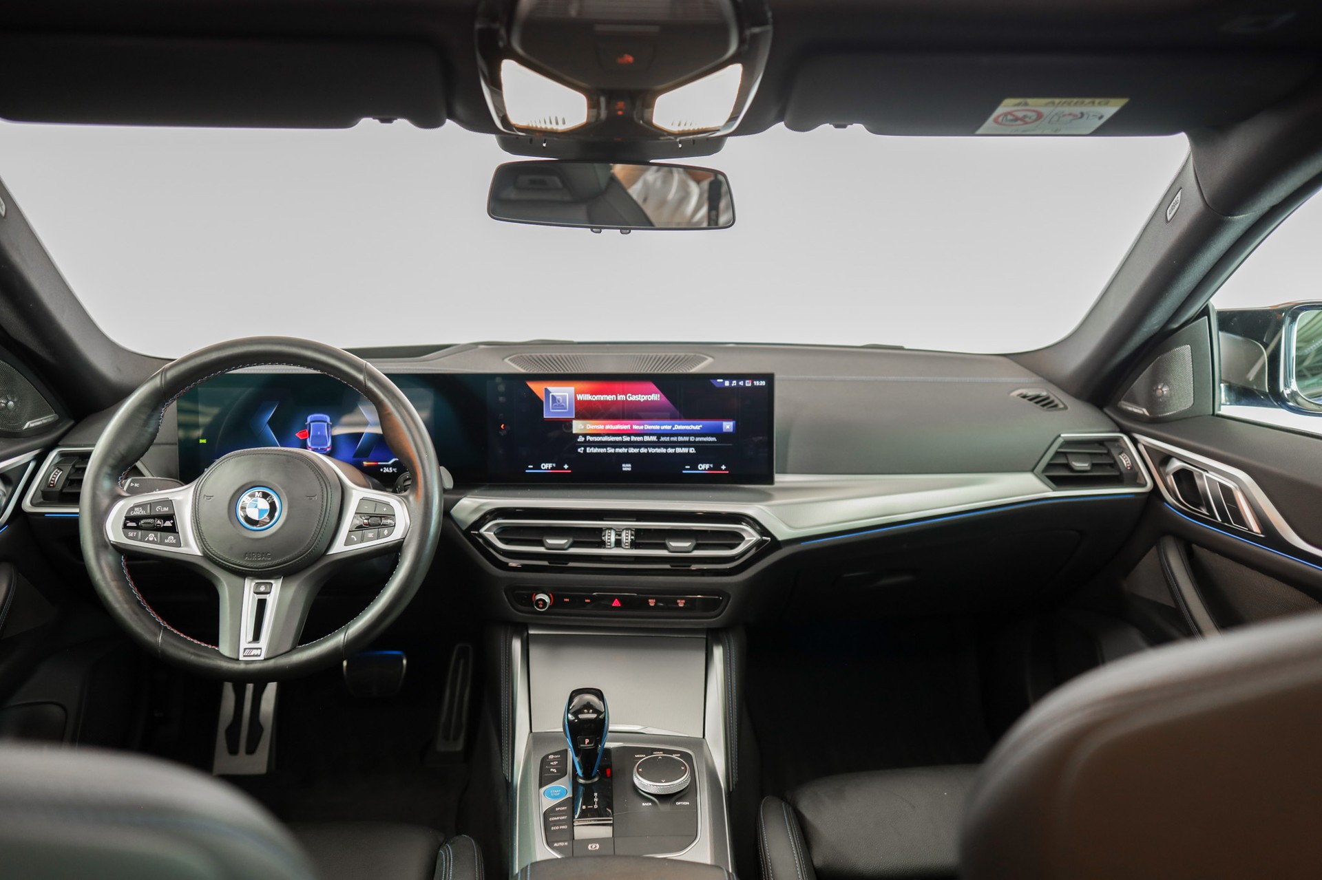BMW i4 M50-image-14