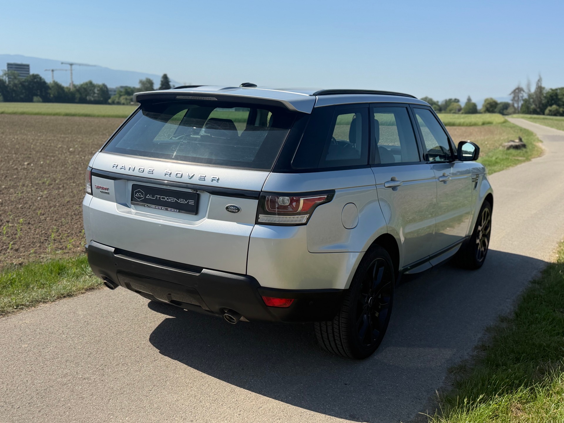 LAND ROVER Range Rover Sport 4.4 SDV8 Autobiography Automatic-image-9