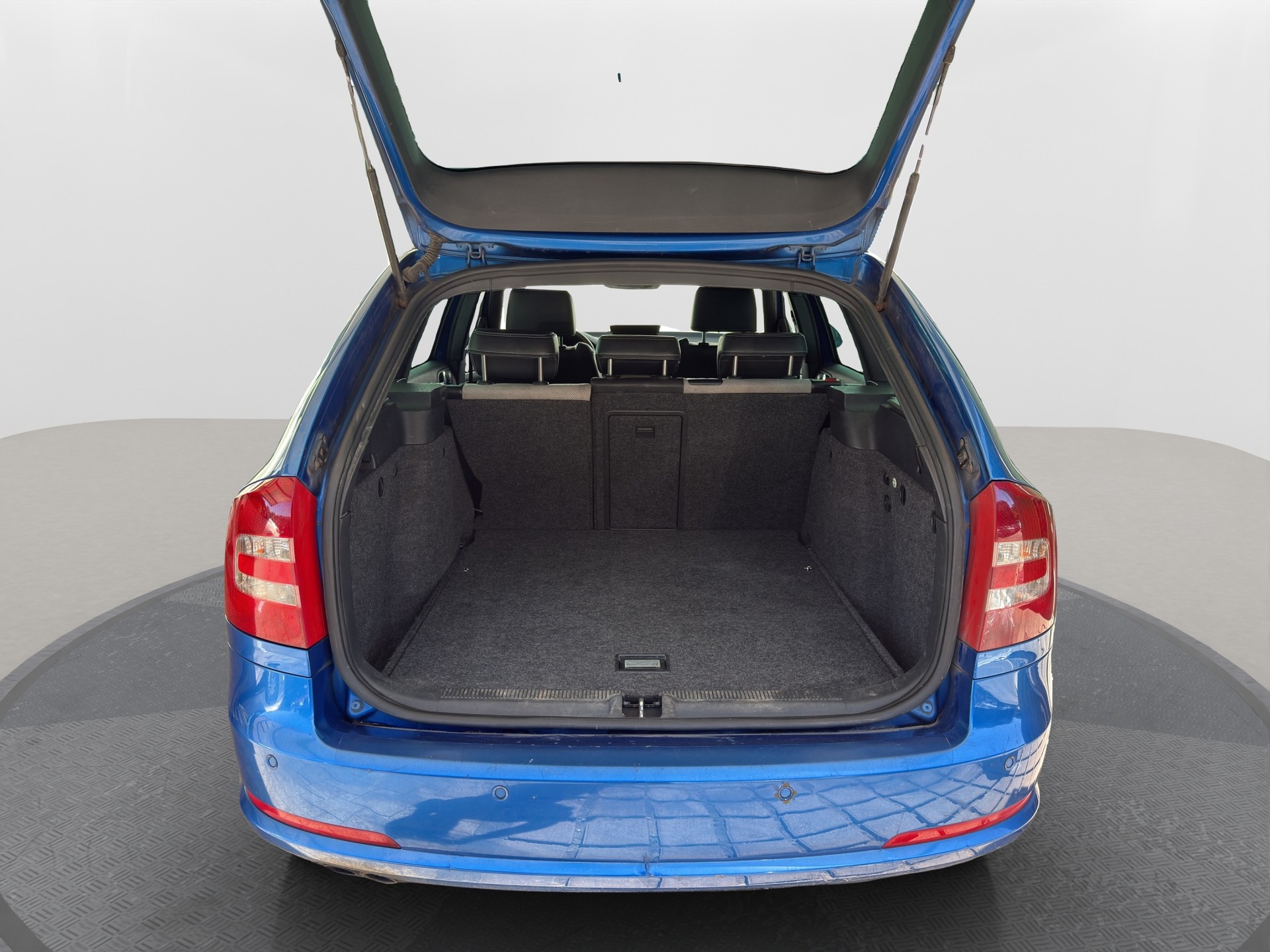 SKODA Octavia 2.0 TFSI RS-image-14