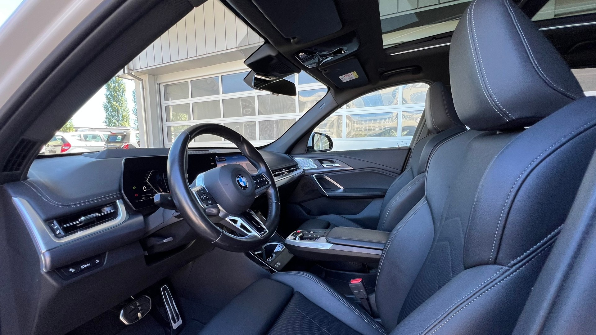 BMW X1 xDRIVE 23d 48V M SPORT l 211 PS-image-23