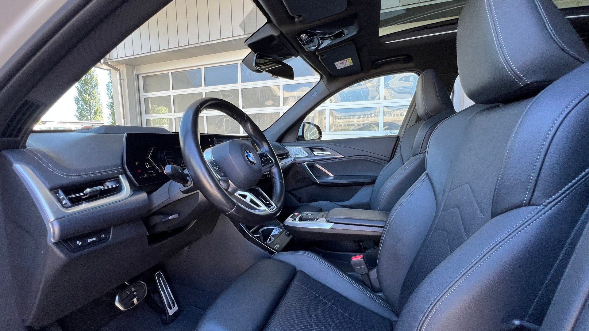 BMW X1 xDRIVE 23d 48V M SPORT l 211 PS-image-21