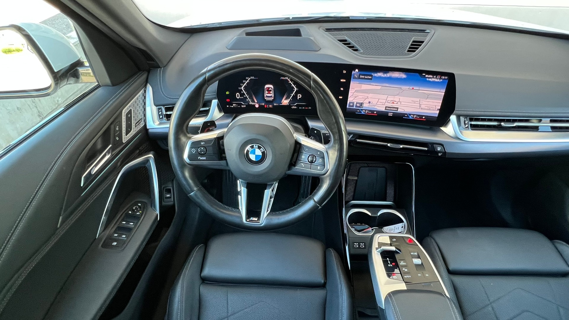 BMW X1 xDRIVE 23d 48V M SPORT l 211 PS-image-18