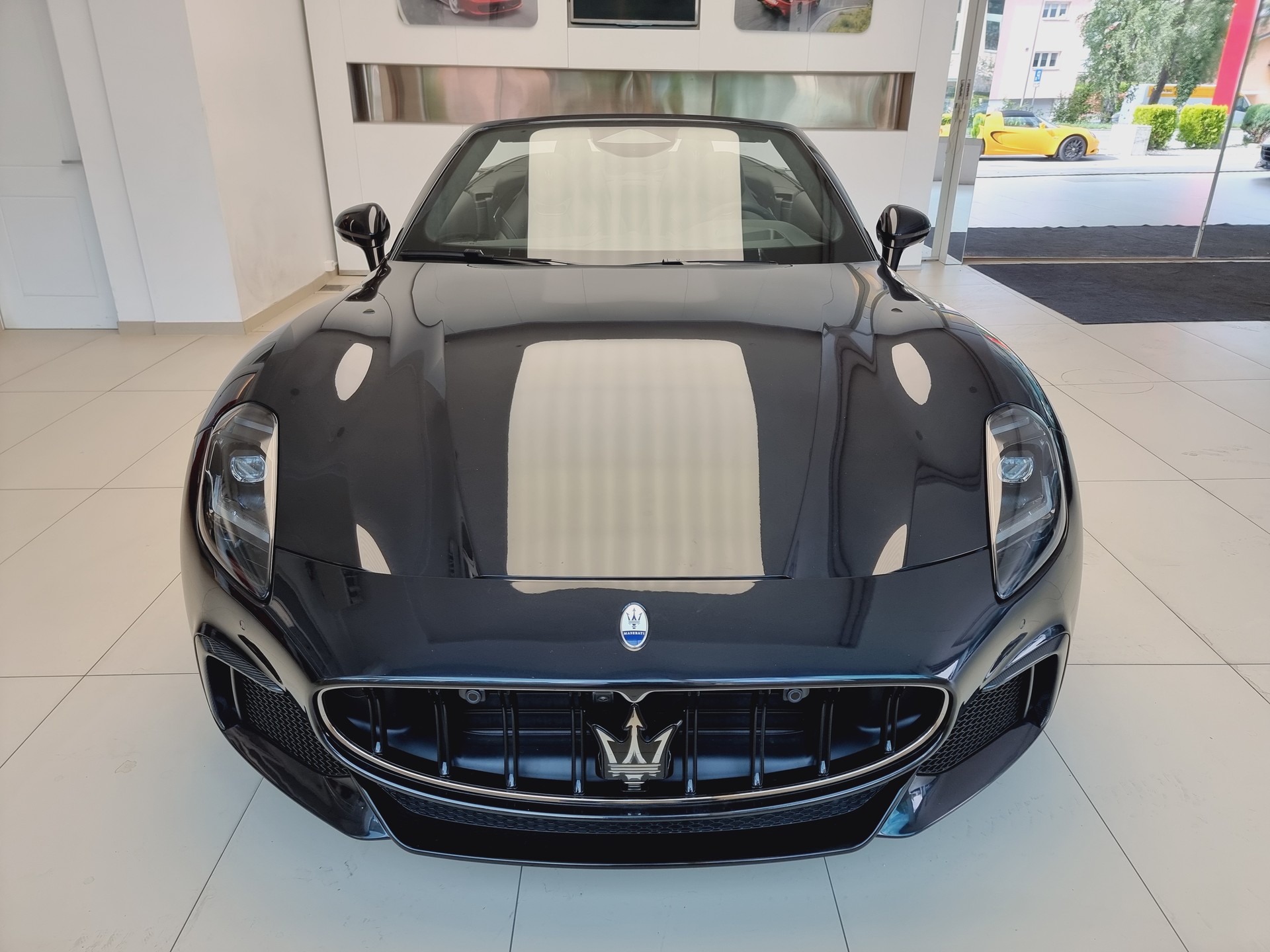 MASERATI GranCabrio Trofeo-image-1
