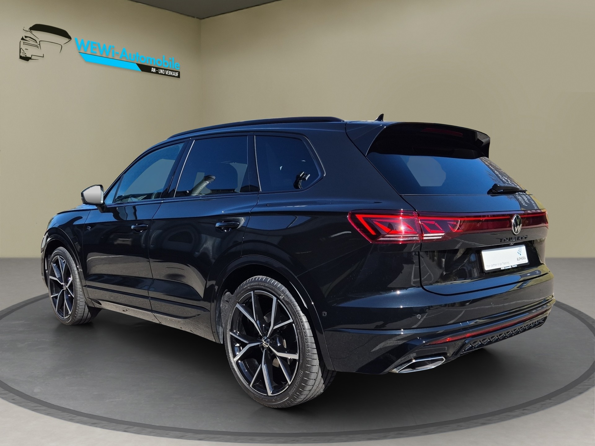 VW Touareg 3.0 TDI R-Line Tiptronic-showroom-element-2