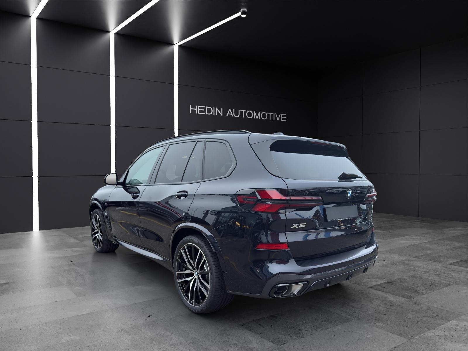 BMW X5 xDrive30d-showroom-element-3