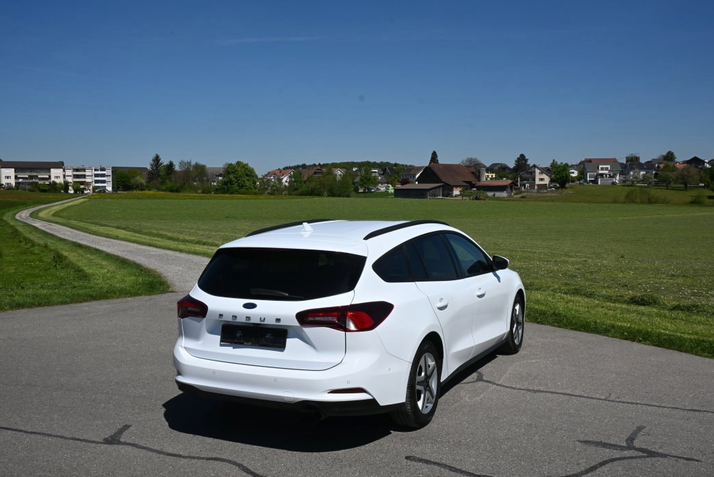 FORD Focus 1.5 TDCi Cool Connect Automatic Facelift-image-2