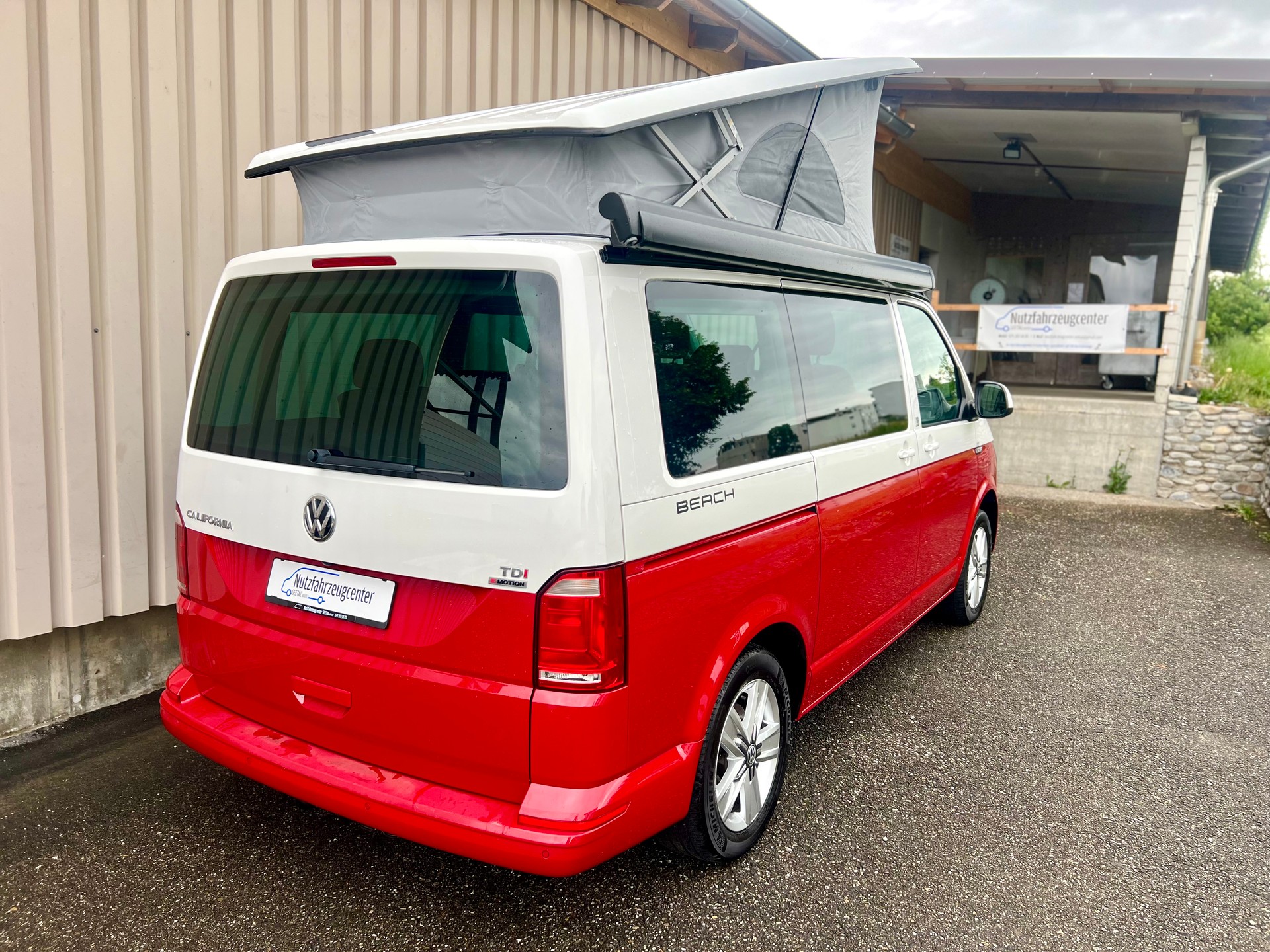 VW T6 California 2.0 TDI Beach Liberty 4Motion DSG by Nutzfahrzeugcenter Seetal-image-3