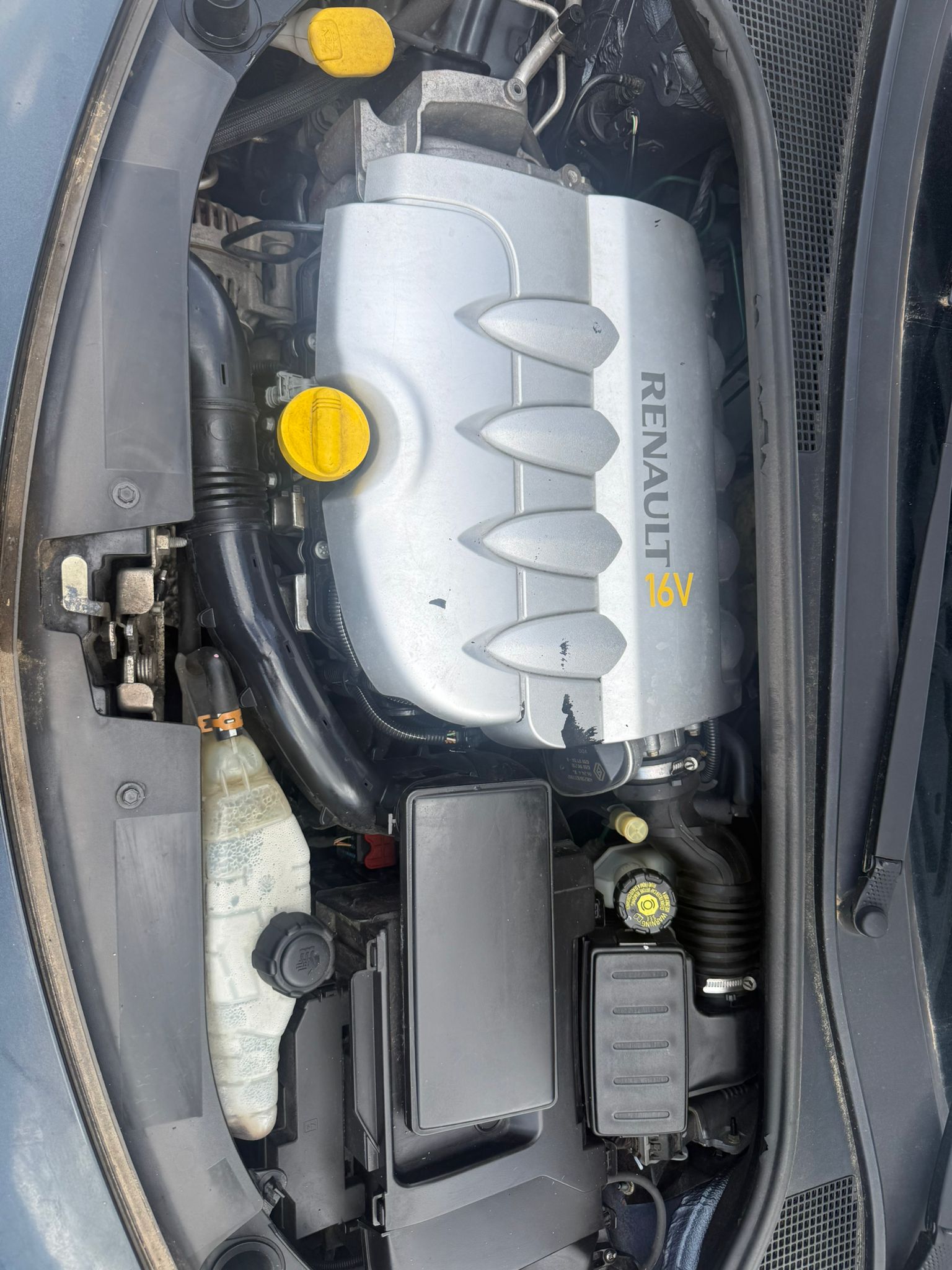RENAULT Clio 1.6 16V Exception-image-6