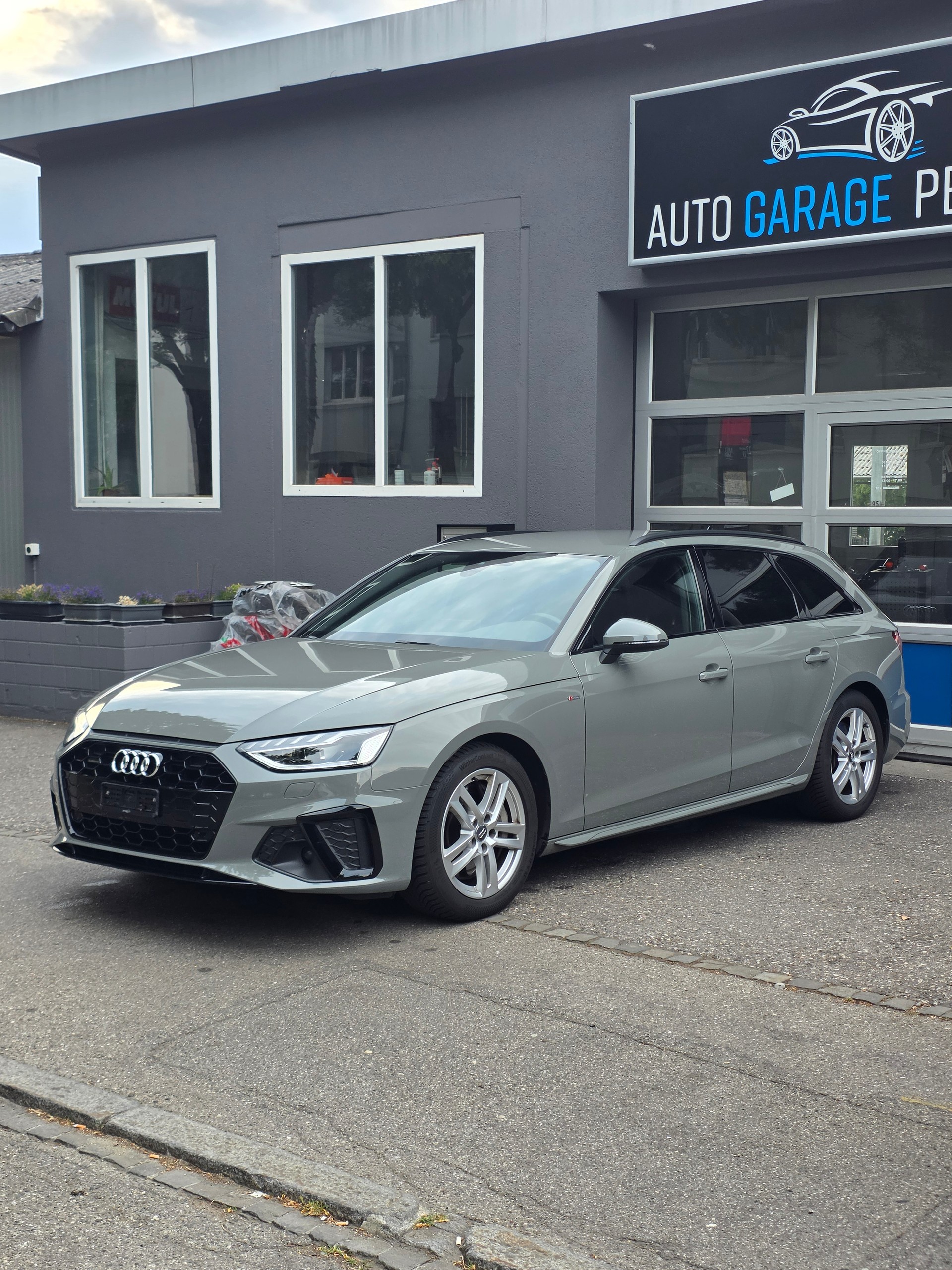 AUDI A4 Avant 50 TDI S line quattro tiptronic *S line Competition *Standheizung *ACC *V6 Diesel *Top Zustand-showroom-element-1