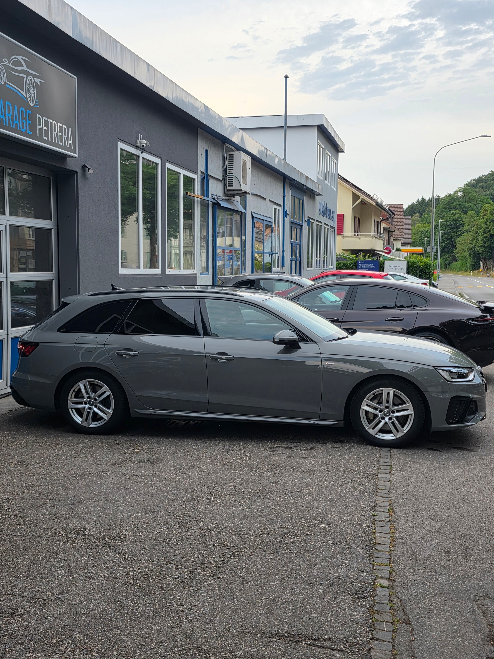 AUDI A4 Avant 50 TDI S line quattro tiptronic *S line Competition *Standheizung *ACC *V6 Diesel *Top Zustand-showroom-element-2