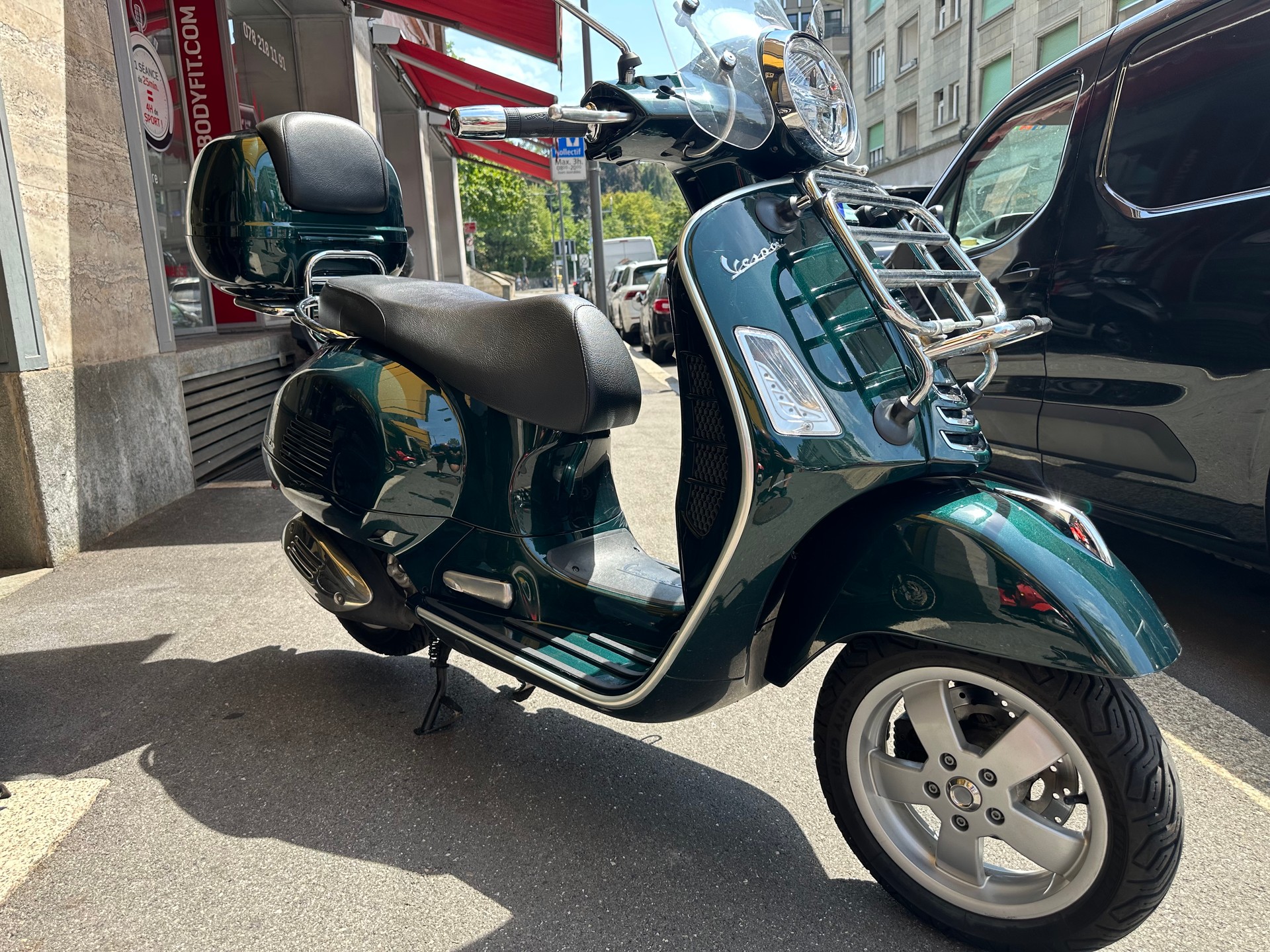 PIAGGIO Vespa GTS 300 HPE Super Tech ABS/ASR-image-0