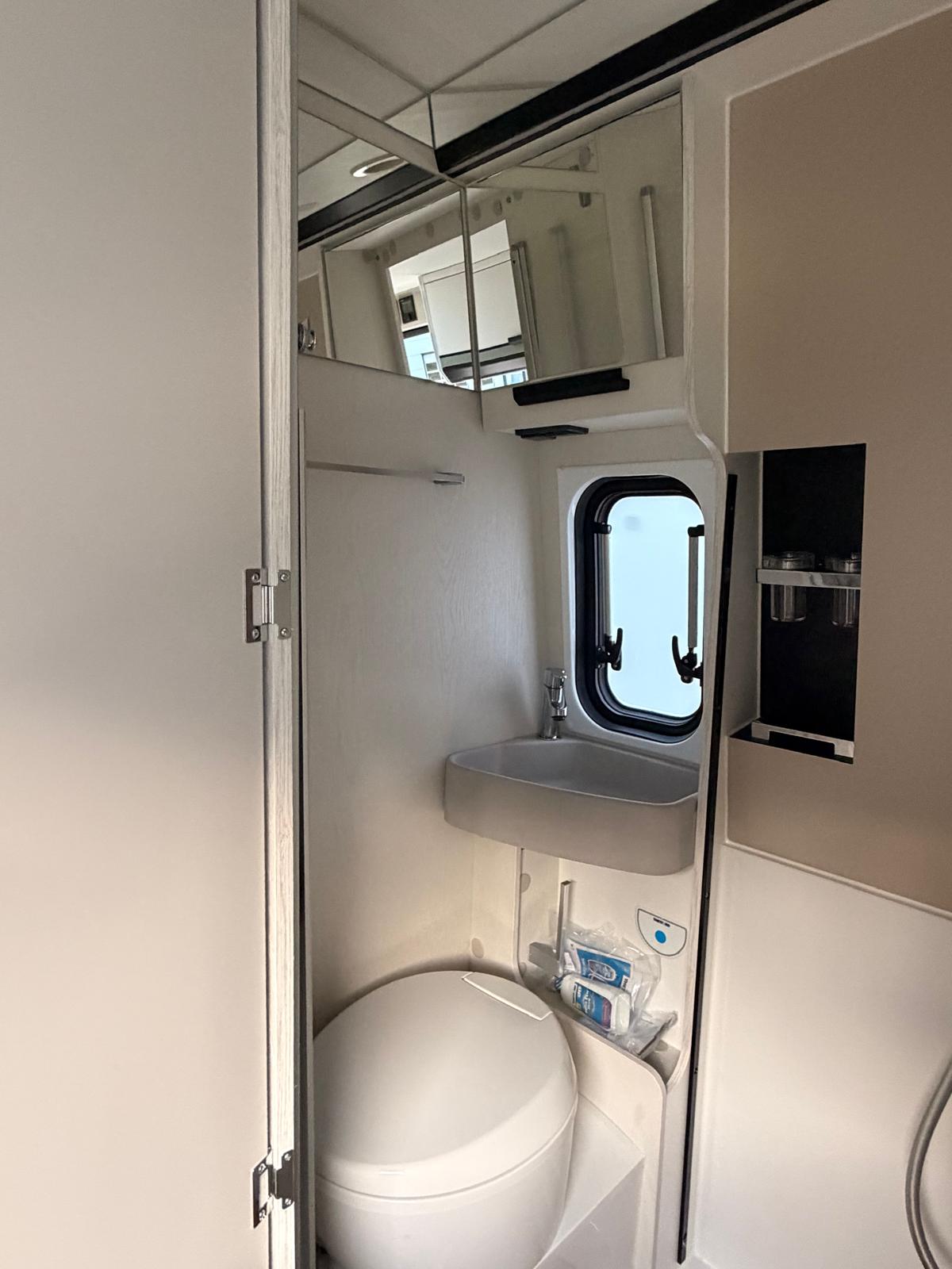 KARMANN Davis Lifestyle DA 630 LS // Fiat Ducato 2.2 140PSđ„-image-11