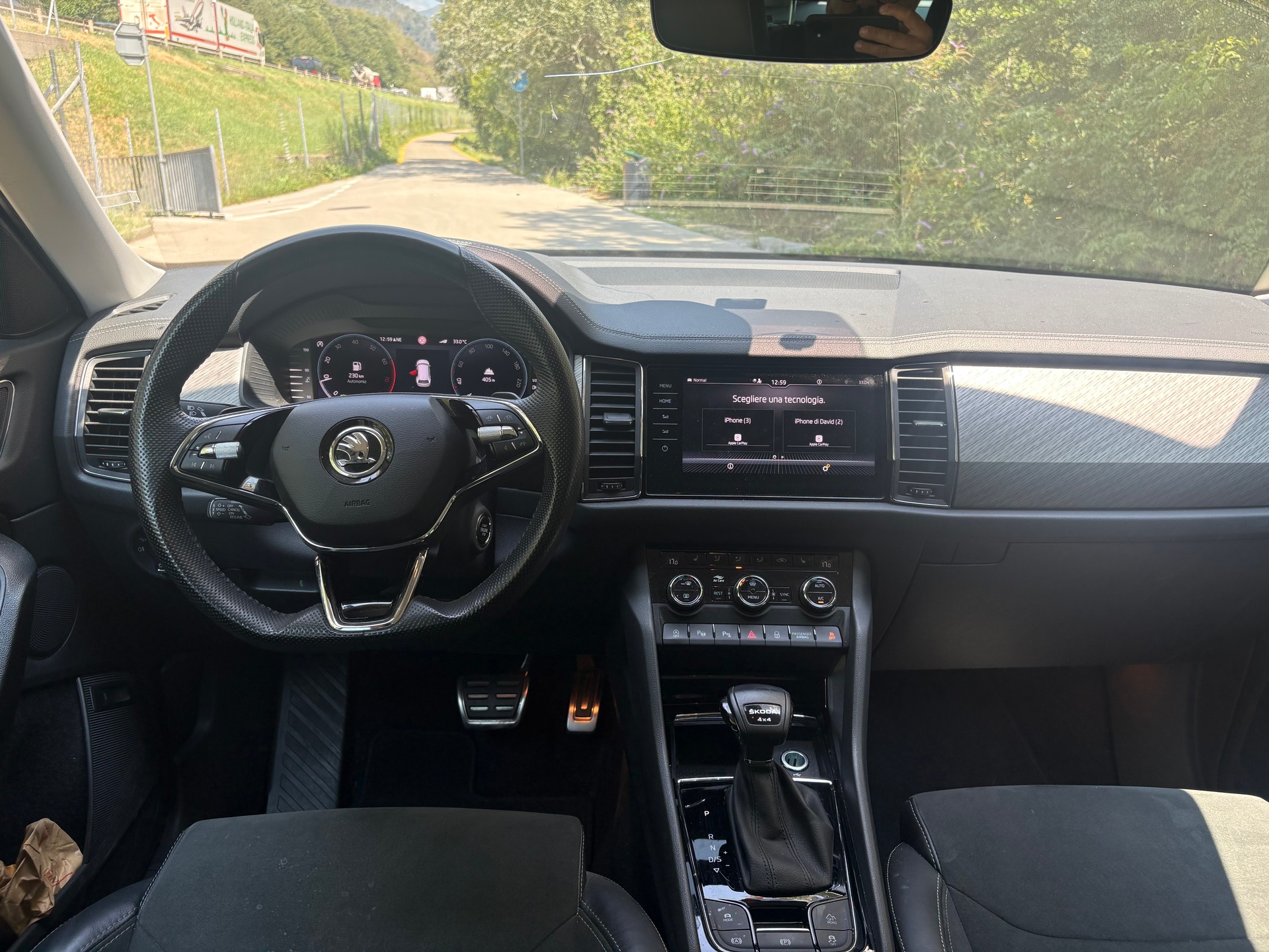 SKODA Kodiaq 2.0 TSI 4x4 SportLine-image-8
