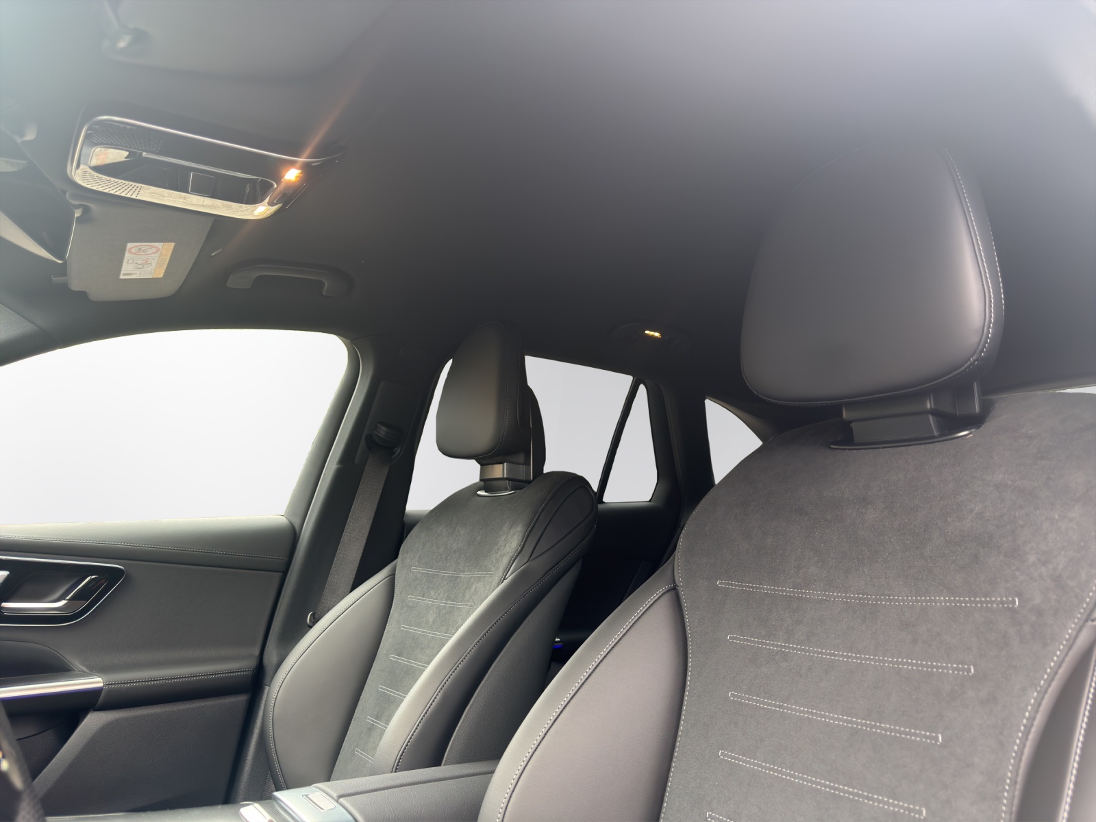 MERCEDES-BENZ GLC 220 d 4Matic 9G-Tronic-image-12