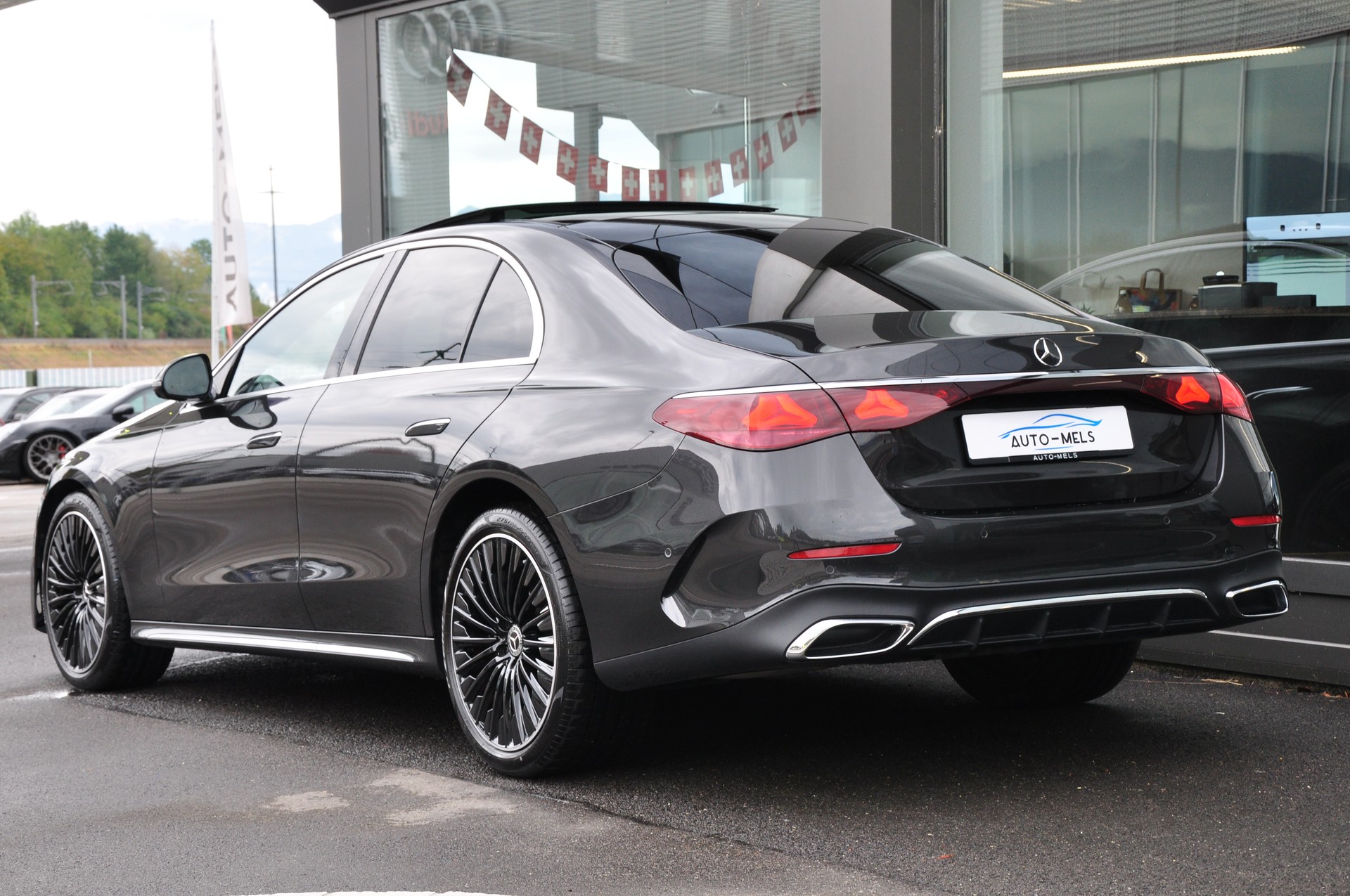 MERCEDES-BENZ E 220 d 4Matic 9G-Tronic-image-7