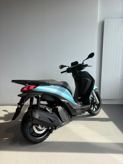 PIAGGIO Medley 200 Sport E5+-image-2
