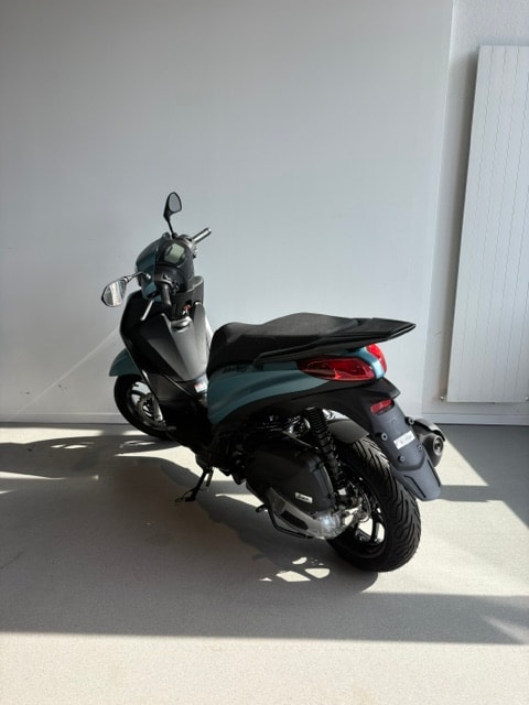 PIAGGIO Medley 200 Sport E5+-image-4