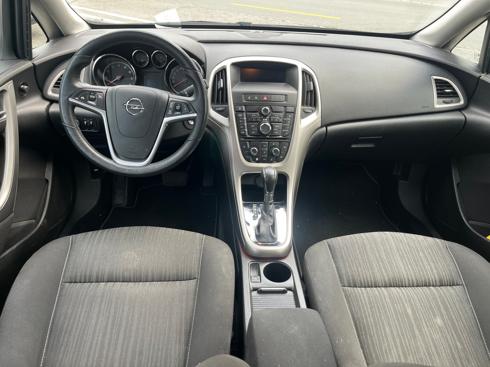 OPEL Astra SportsTourer 1.6i 16V Enjoy Automatic-image-10