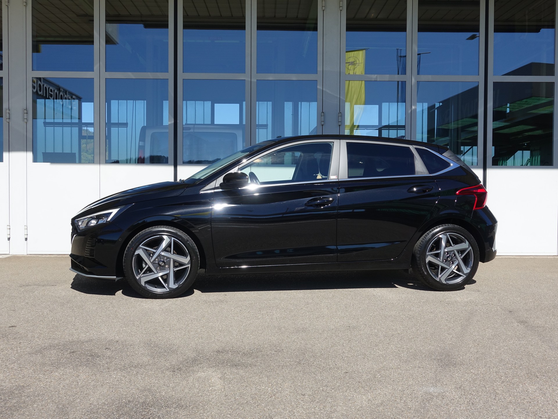 HYUNDAI i20 1.0 T-GDi Vertex DCT-showroom-element-2